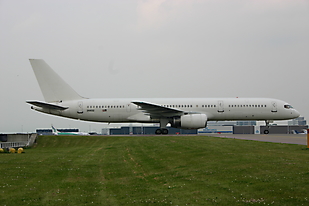 C- 32 (Boeing 757)