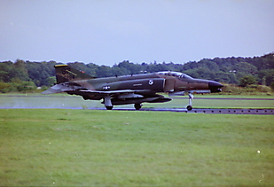 F-  4 Phantom